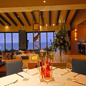 Blanca Blue Restaurant & Lounge