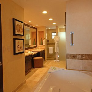 One Bedroom Suite - Full bathrooms