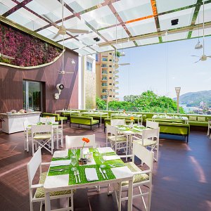 the-terrace-restaurant-hotel-mousai-8